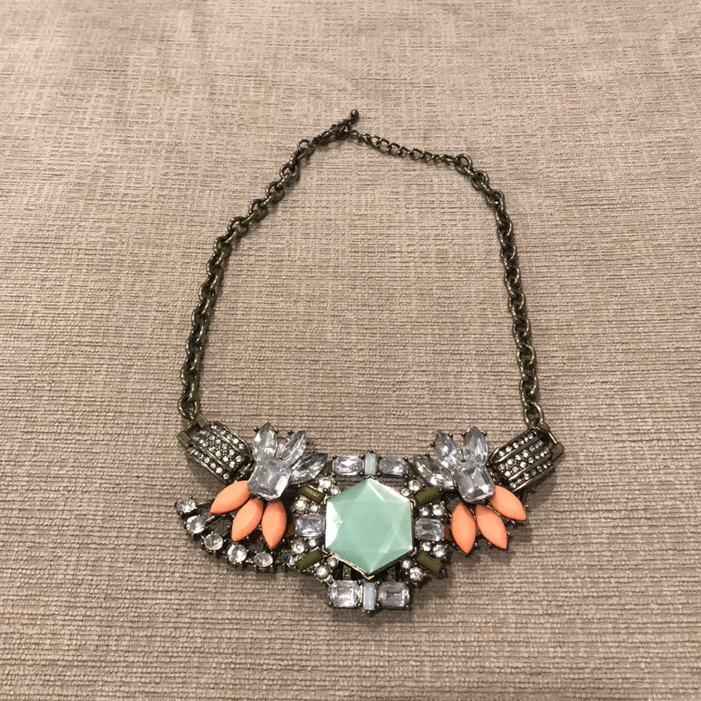 Statement necklace